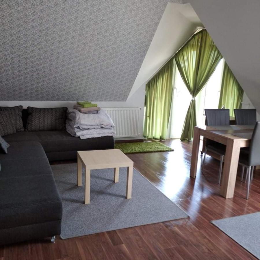 Tahiti apartman Hajduszoboszlo Bagian luar foto